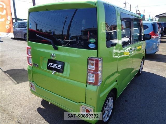 Toyota Pixis Mega 2017-12 281433-5