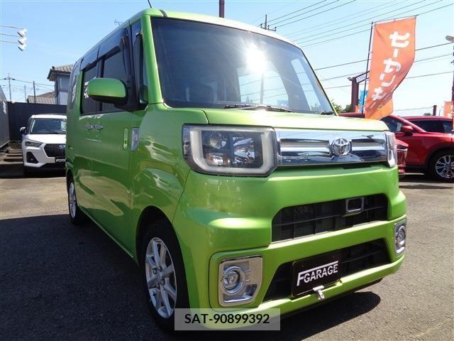 Toyota Pixis Mega 2017-12 281433-1