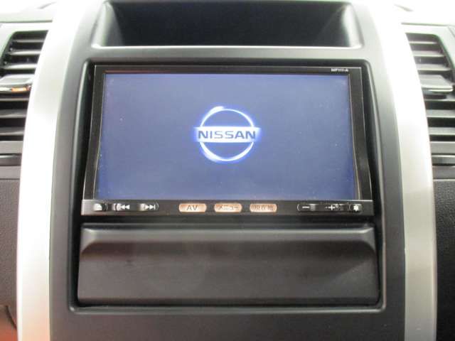 Nissan X-TRAIL 2012-01 5969-5