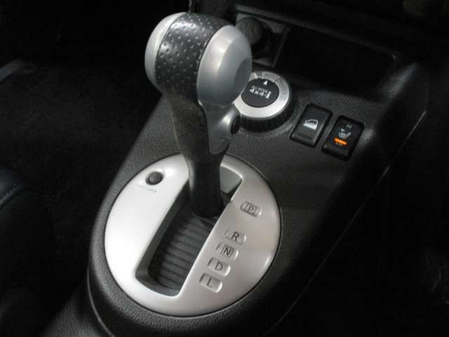 Nissan X-TRAIL 2012-01 5969-7