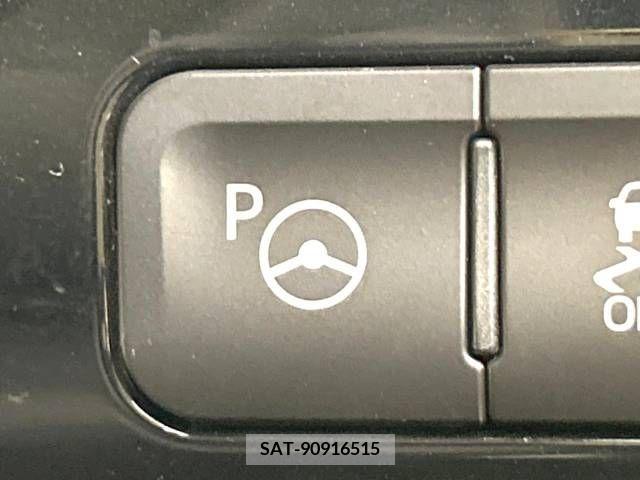 Toyota PRIUS 2017-08 378816-7