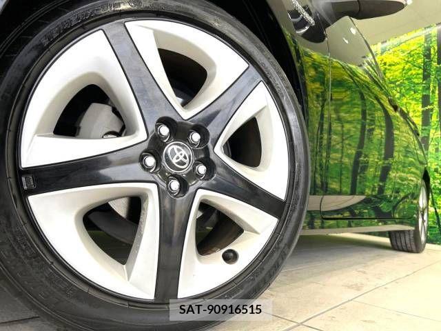 Toyota PRIUS 2017-08 378816-12