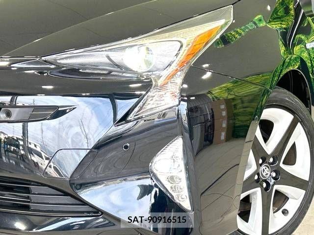 Toyota PRIUS 2017-08 378816-11