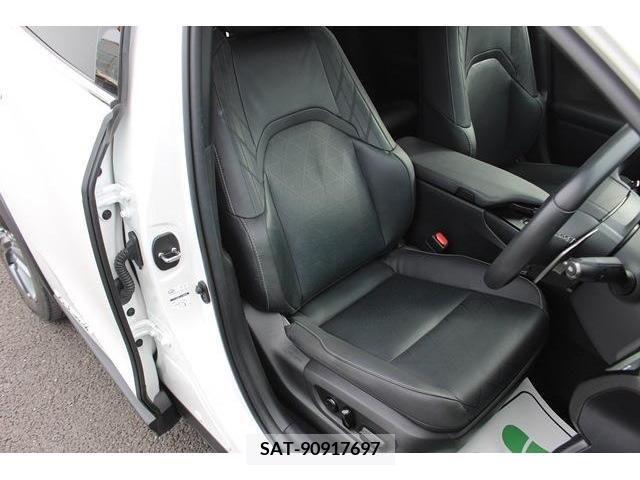 Lexus UX 2021-08 275950-15
