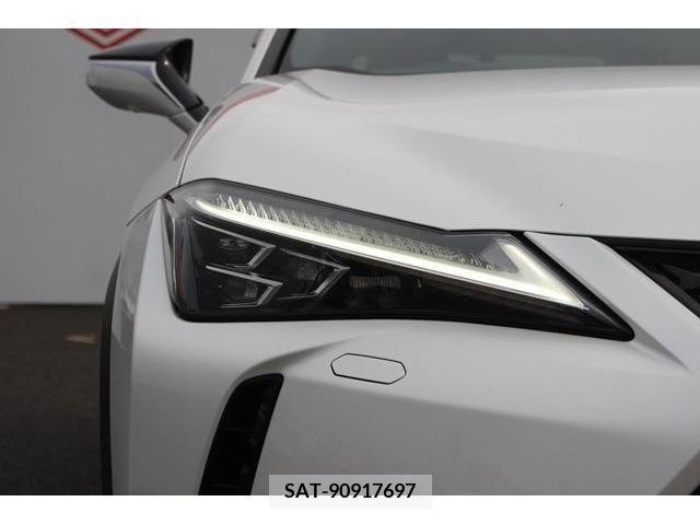 Lexus UX 2021-08 275950-11