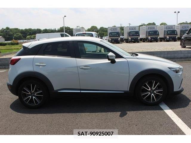 Mazda CX-3 2016-05 328750-9