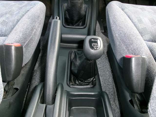 Mitsubishi PAJERO IO 2001-05 182063-12