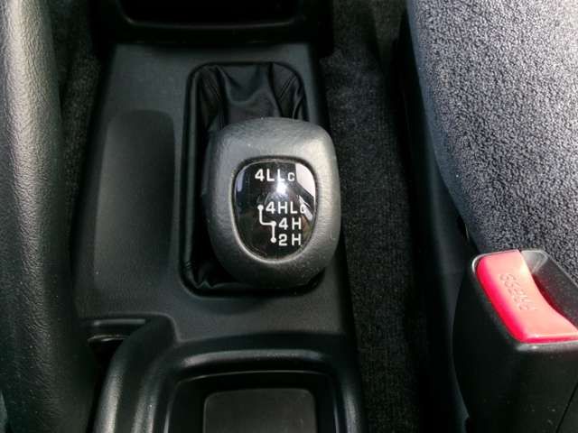 Mitsubishi PAJERO IO 2001-05 182063-8