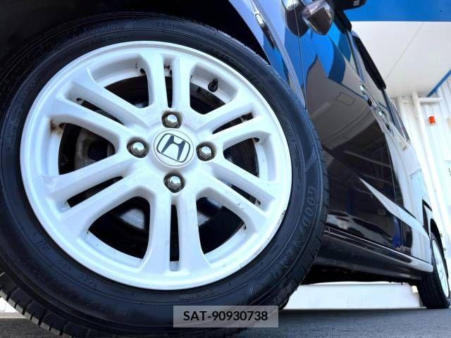 Honda N BOX 2015-10 333803-13