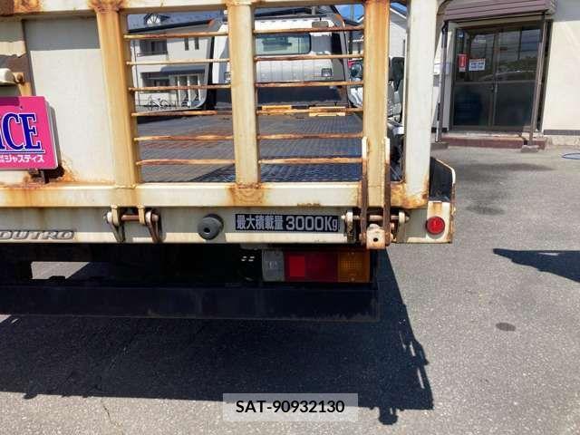 Hino DUTRO 2015-06 339048-11