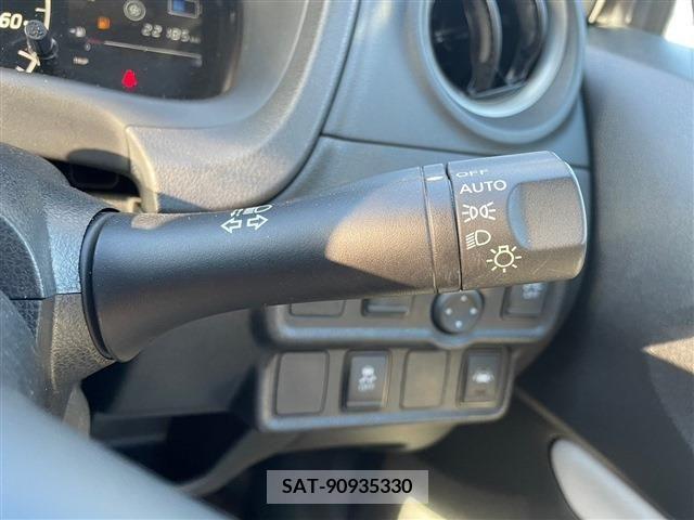Nissan NOTE 2020-06 365353-23