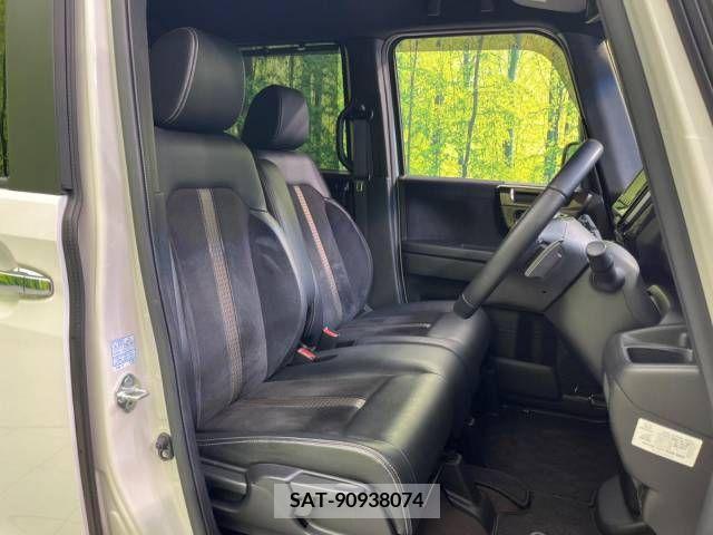 Honda N BOX CUSTOM 2019-03 279000-8