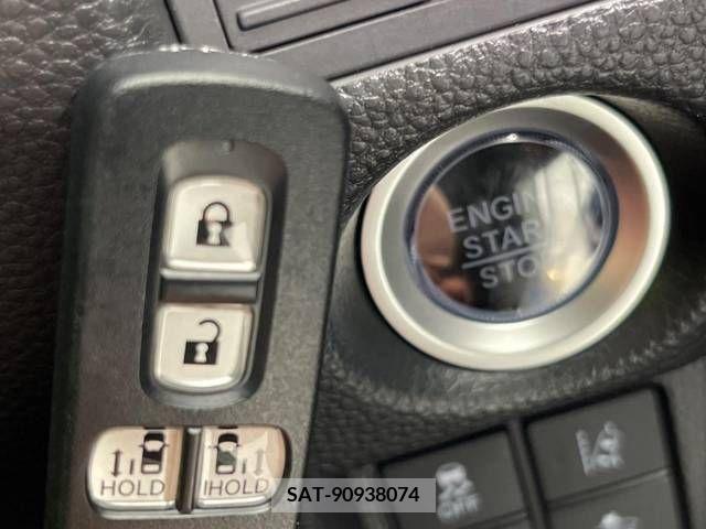 Honda N BOX CUSTOM 2019-03 279000-7