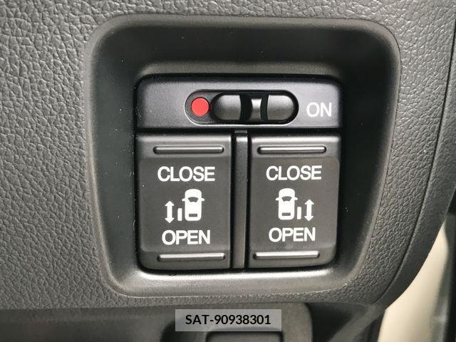 Honda N BOX CUSTOM 2015-08 306780-18