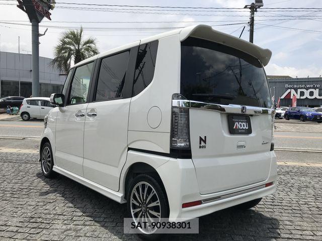 Honda N BOX CUSTOM 2015-08 306780-2