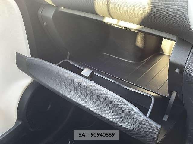 Renault TWINGO 2019-02 284087-7