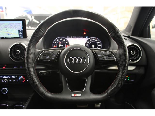 Audi S3 2018-02 2521-15
