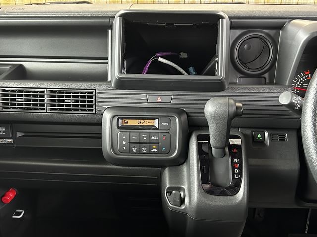 Honda N-VAN 2023-05 11657-19