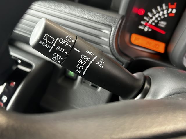 Honda N-VAN 2023-05 11657-22