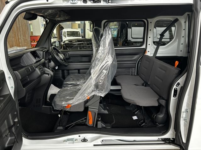 Honda N-VAN 2023-05 11657-13