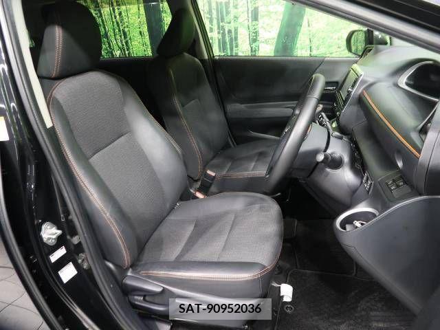 Toyota SIENTA 2018-07 221746-8