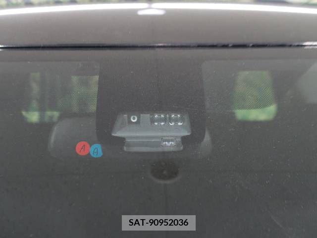 Toyota SIENTA 2018-07 221746-4