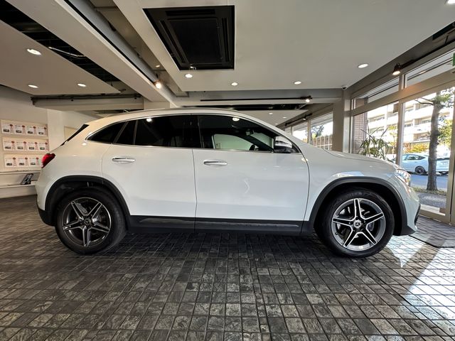 Mercedes Benz GLA-CLASS 2021-11 19161-4