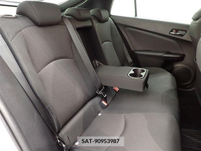 Toyota PRIUS 2021-11 366538-29