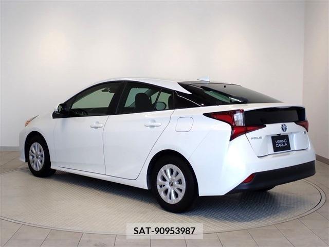 Toyota PRIUS 2021-11 366538-6