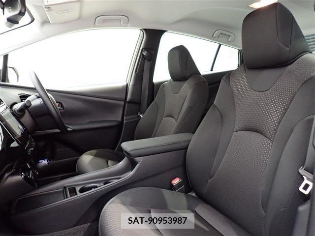 Toyota PRIUS 2021-11 366538-26