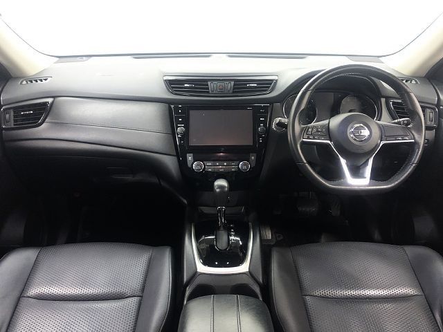 Nissan X-TRAIL 2018-06 181021-1