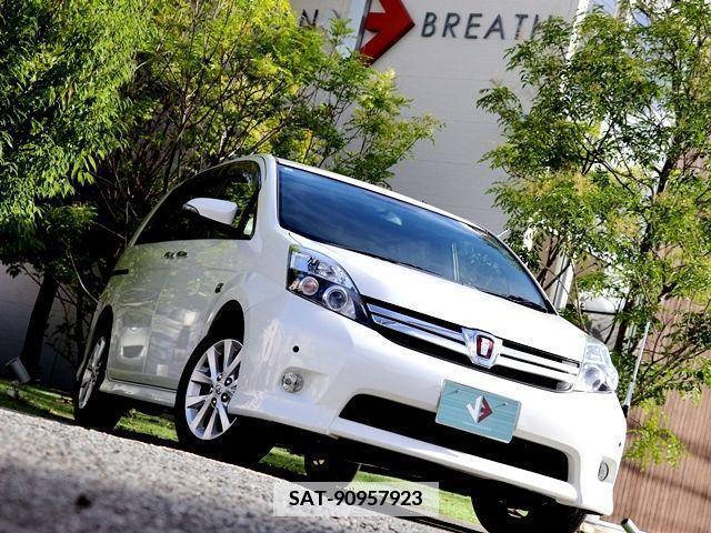 Toyota ISIS 2014-10 351265-3