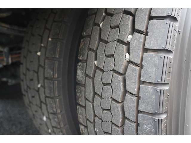 Isuzu FORWARD 2011-09 24930-8