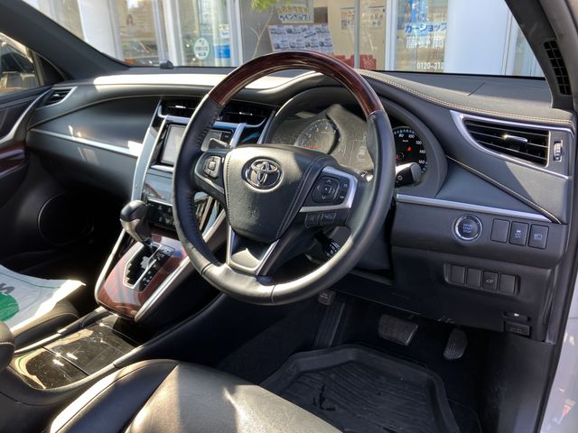Toyota HARRIER 2016-11 644-1