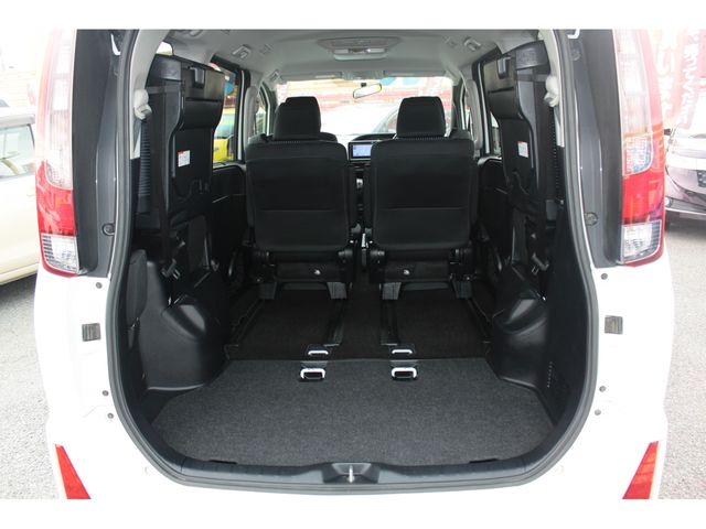 Toyota NOAH 2014-05 194183-19