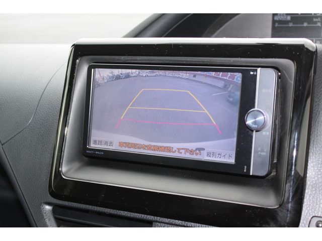 Toyota NOAH 2014-05 194183-23
