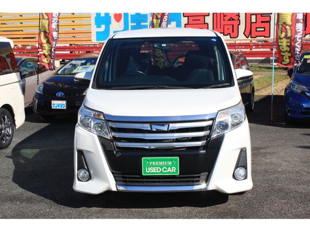 Toyota NOAH 2014-05 194183-5