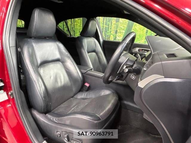 Lexus CT 2011-07 334252-8