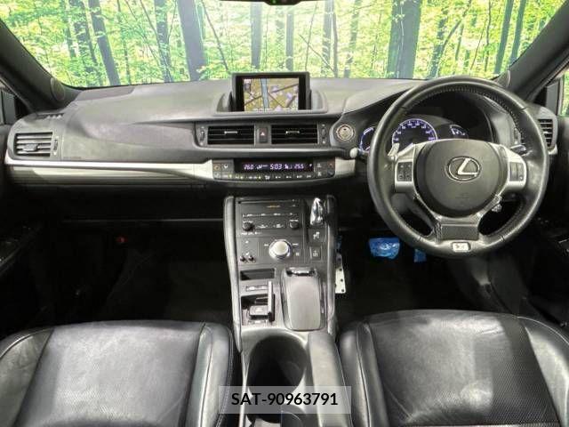 Lexus CT 2011-07 334252-1