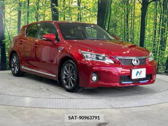 Lexus CT 2011-07 334252-16