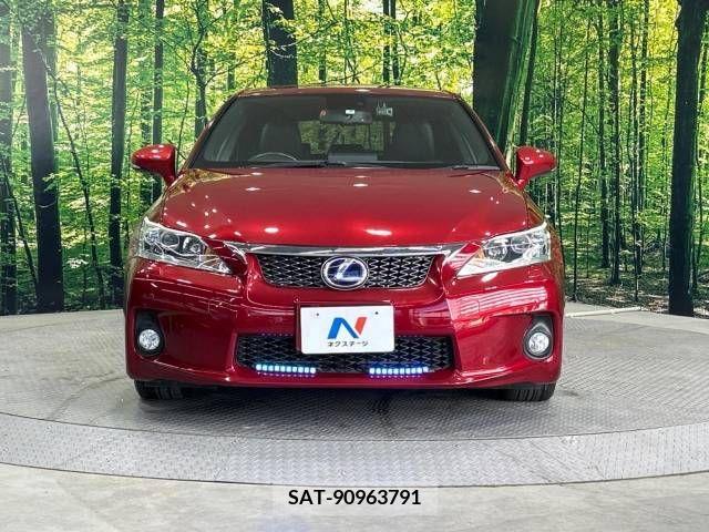 Lexus CT 2011-07 334252-14