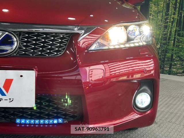 Lexus CT 2011-07 334252-12