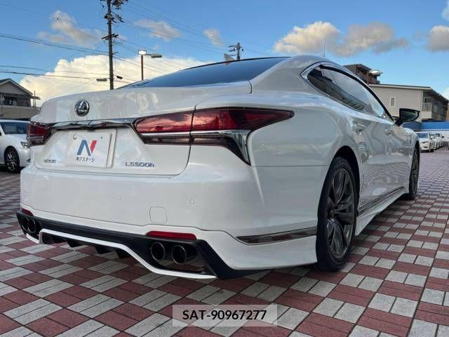 Lexus LS 2019-01 397116-18