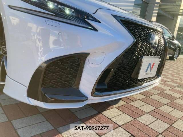 Lexus LS 2019-01 397116-4