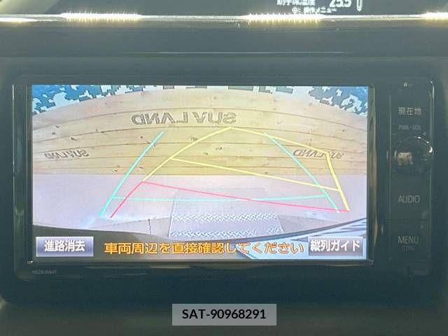 Toyota VOXY 2015-06 379705-4