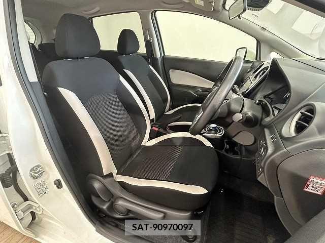 Nissan NOTE 2019-07 279844-8