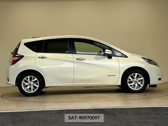 Nissan NOTE 2019-07 279844-14