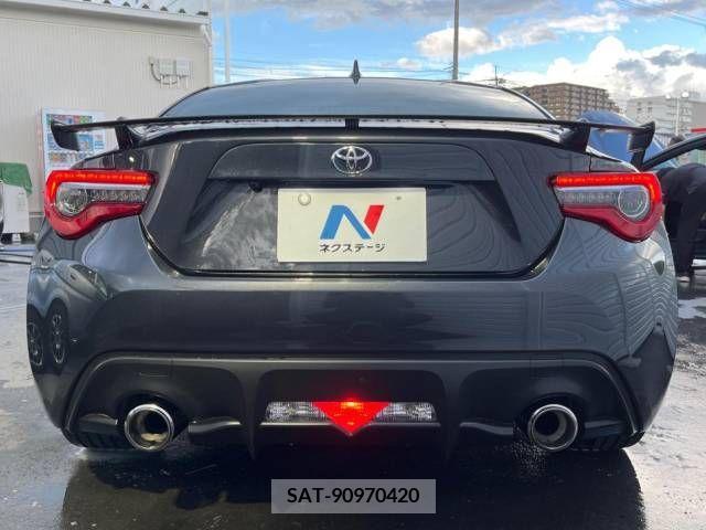 Toyota 86 2017-12 388926-15