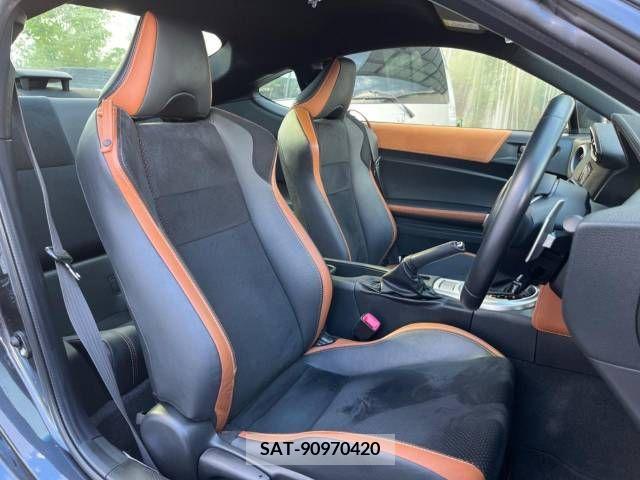 Toyota 86 2017-12 388926-8