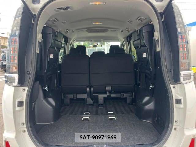 Toyota VOXY 2015-03 250834-10